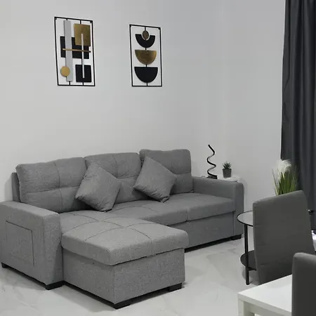 Evandrea Pelapais - Stylish In Kato * Paphos