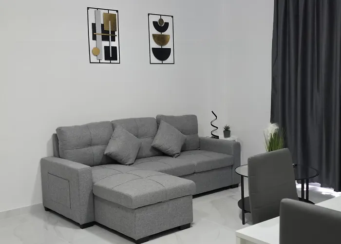 Evandrea Pelapais - Stylish In Kato * Paphos