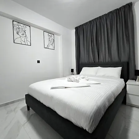 Evandrea Pelapais - Stylish In Kato Apartmán