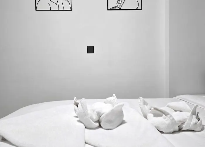 Apartment Evandrea Pelapais - Stylish In Kato *