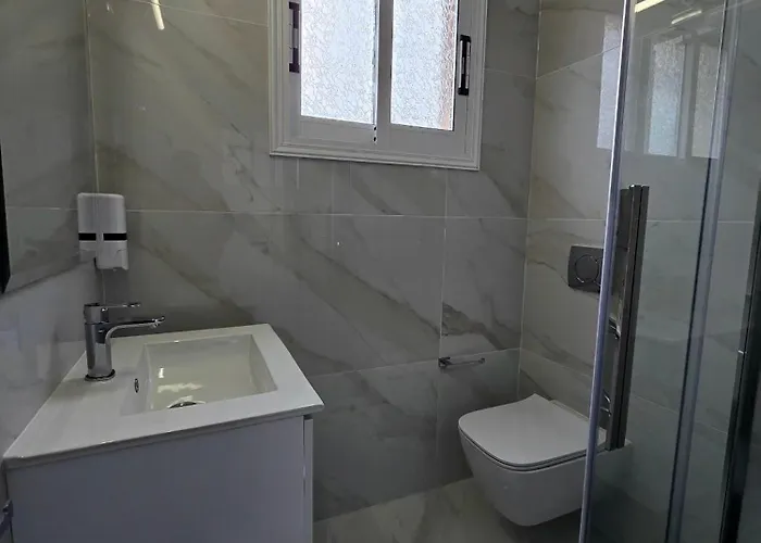 Evandrea Pelapais - Stylish In Kato Apartment