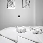 Apartment Evandrea Pelapais - Stylish In Kato *