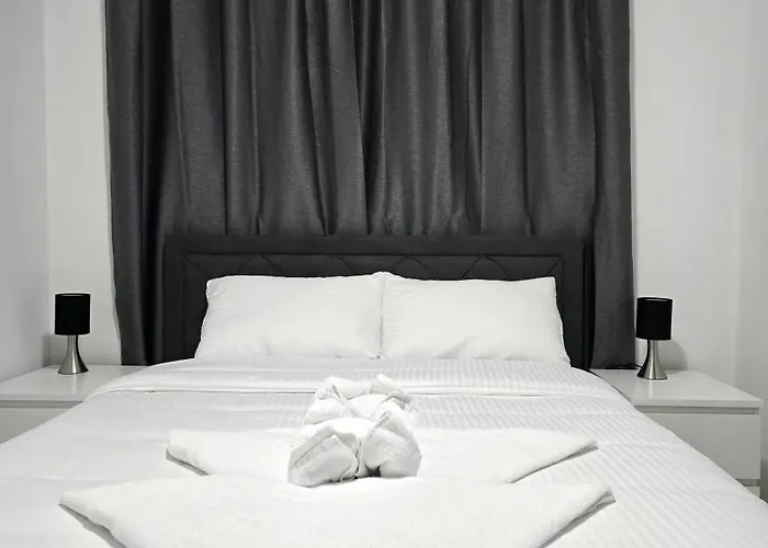 Evandrea Pelapais - Stylish In Kato Apartament Pafos